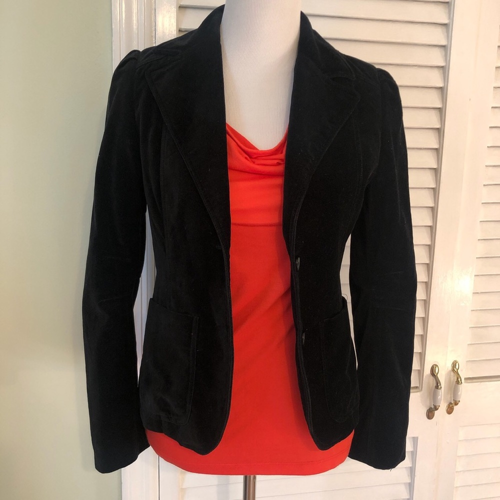 H&M black velvet blazer